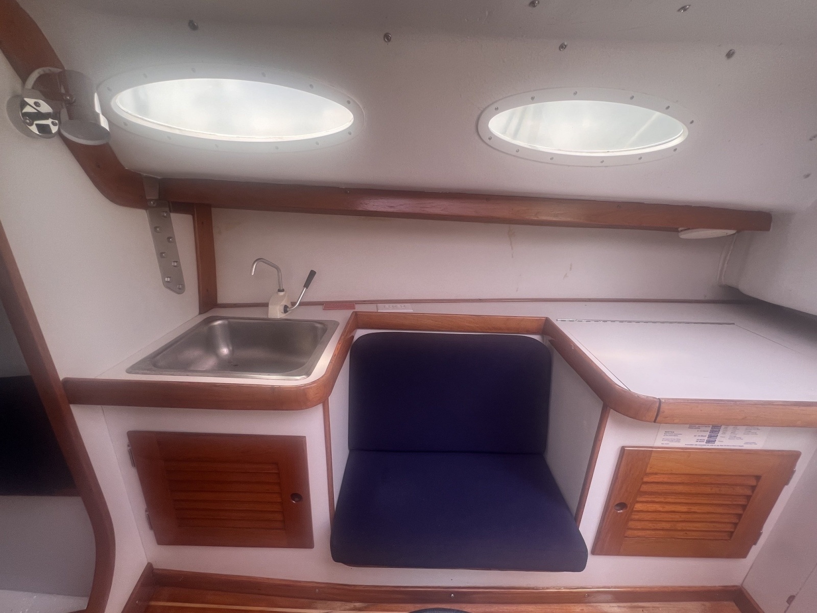 1998 Alerion Express