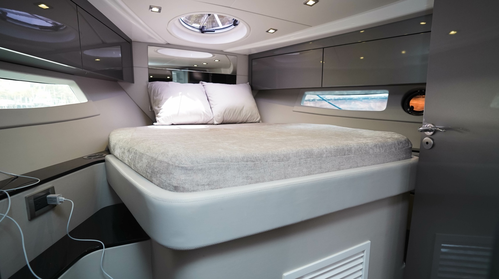 40ft Schaefer Yacht For Sale