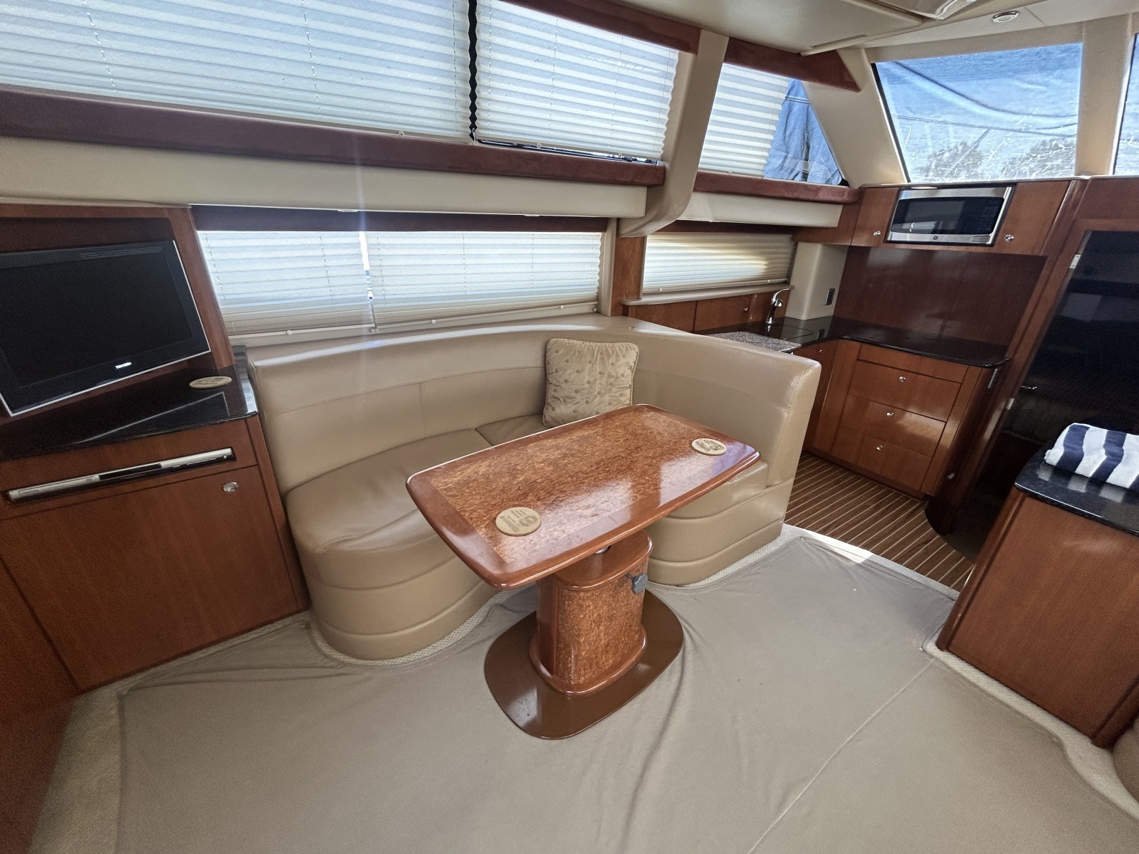 2007 Meridian 368 Motoryacht