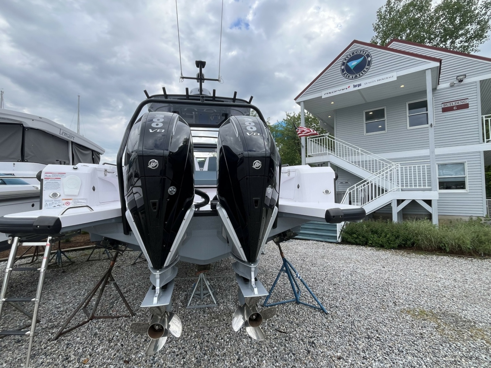 2025 Axopar 37 Sun Top