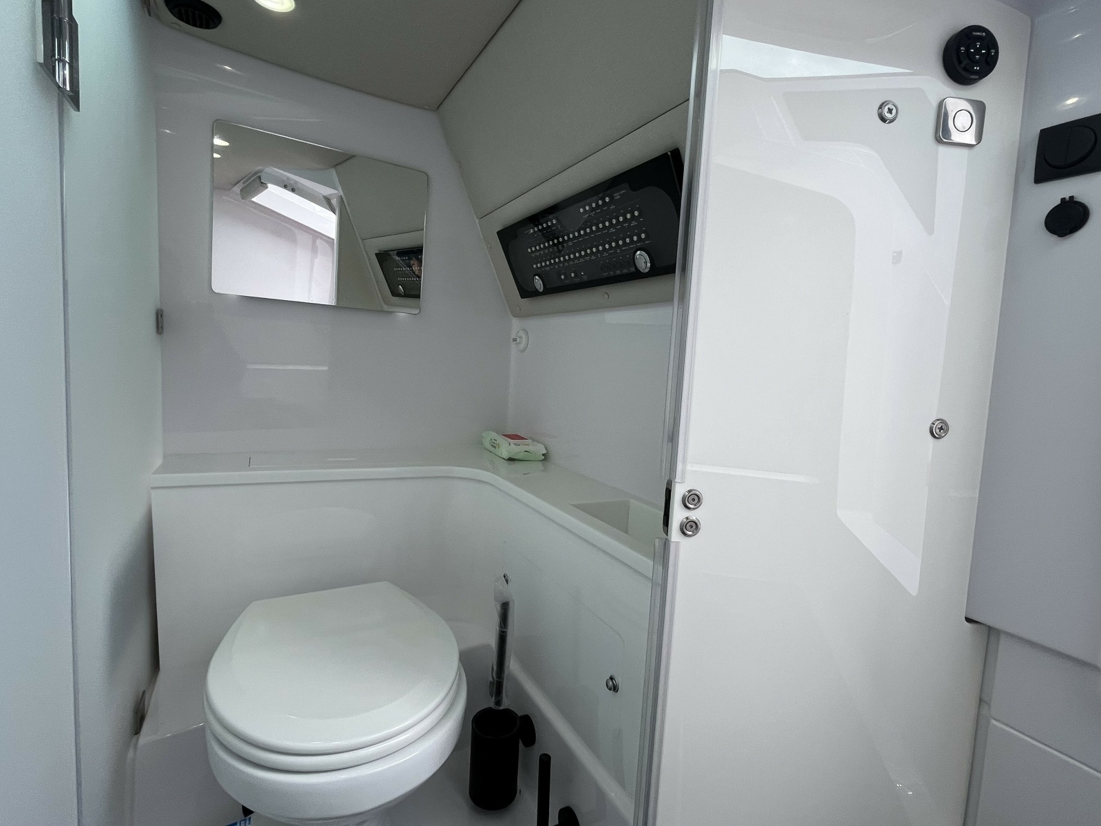 AGE PROOF 37ft Axopar Yacht For Sale