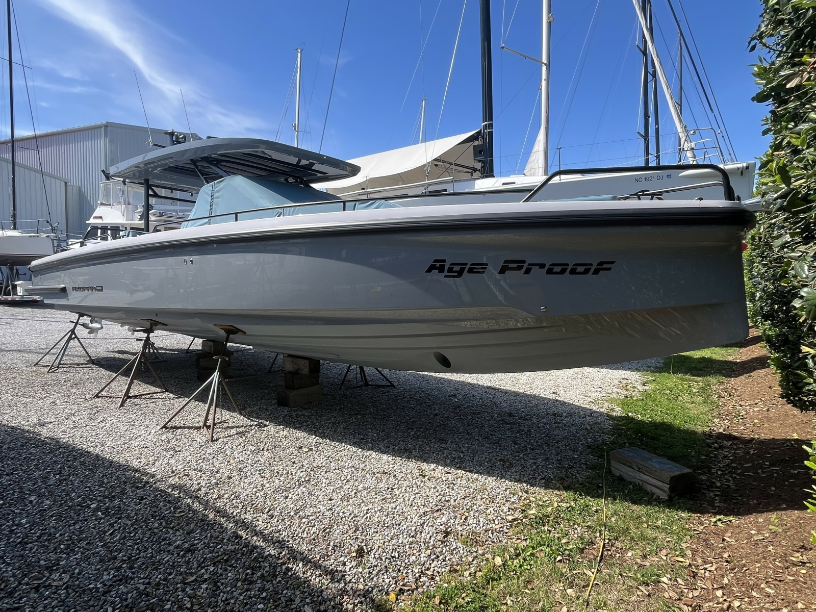 2025 Axopar 37 Sun Top