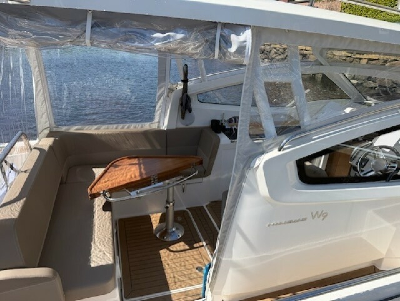 30ft Nimbus Yacht For Sale