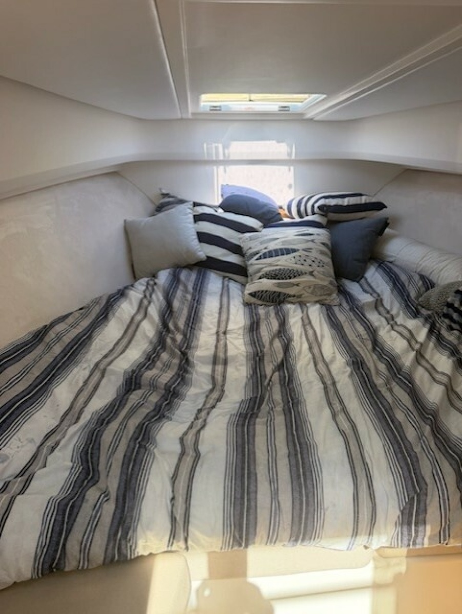 30ft Nimbus Yacht For Sale