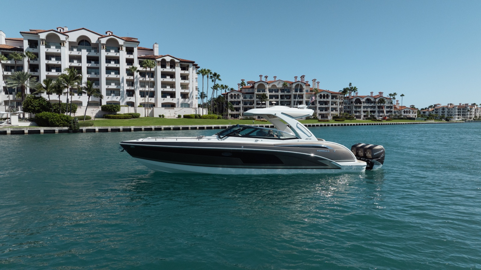 2018 Formula 350 Crossover Bowrider
