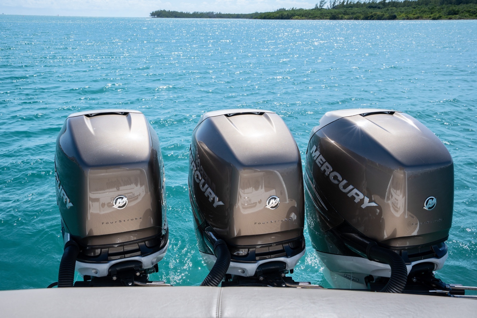 2018 Formula 350 Crossover Bowrider