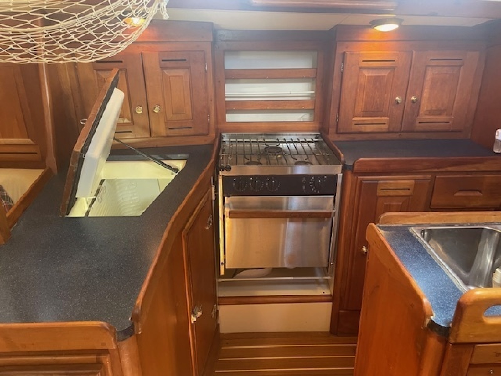 Thistle 37ft Tartan Yacht For Sale