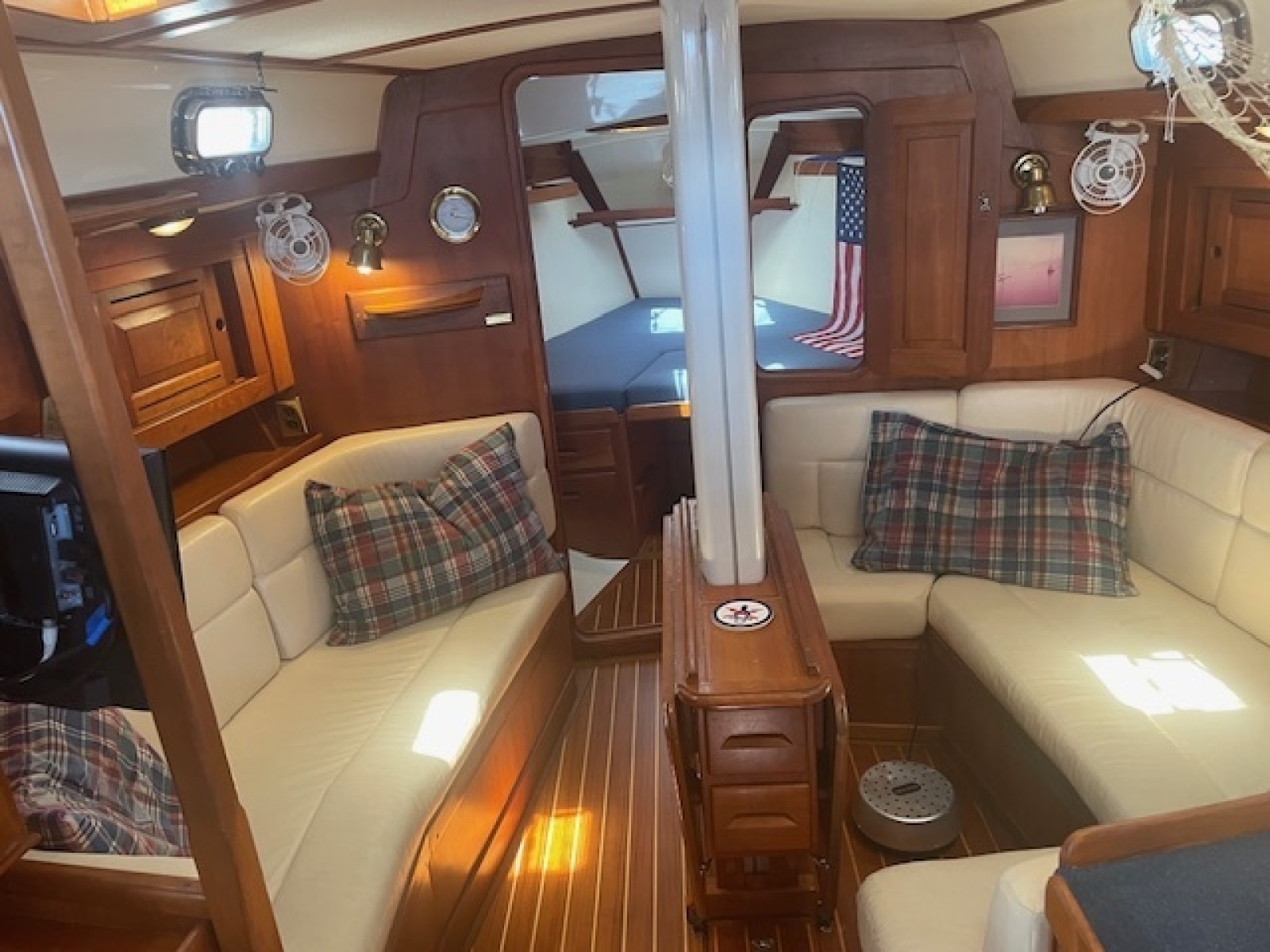 Thistle 37ft Tartan Yacht For Sale