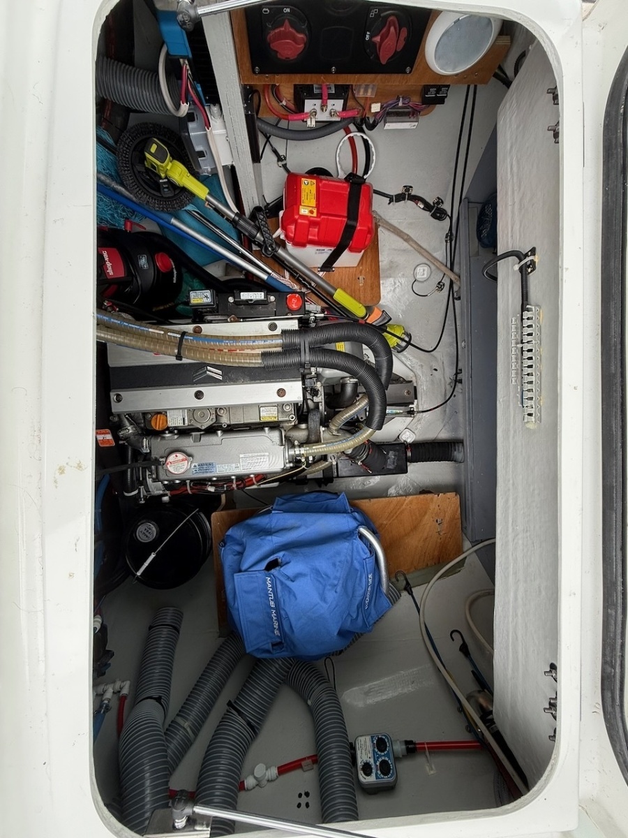 Crazy Idea 46ft Lagoon Yacht For Sale