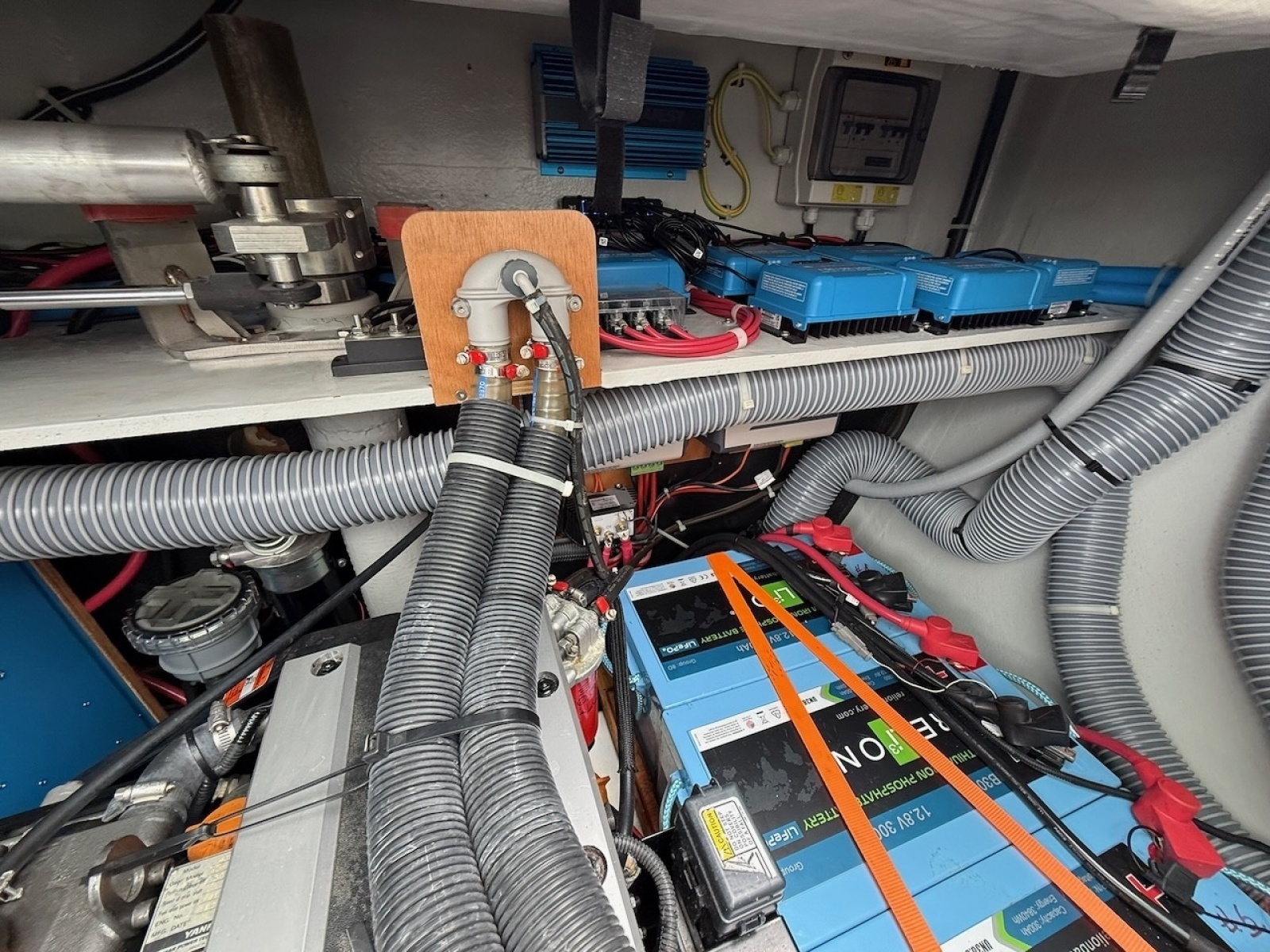 Crazy Idea 46ft Lagoon Yacht For Sale