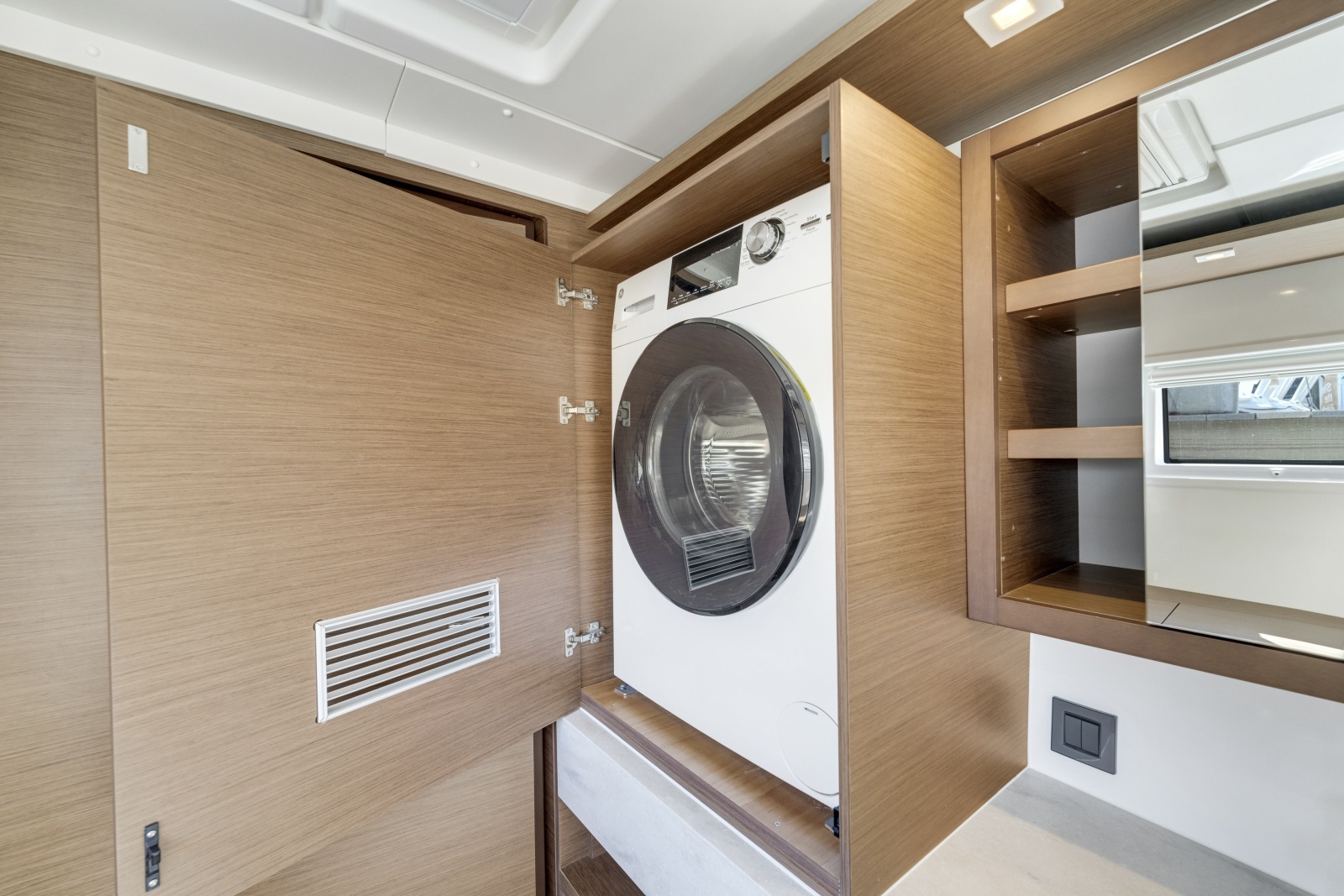 Crazy Idea 46ft Lagoon Yacht For Sale