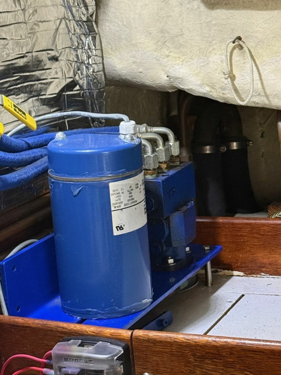 1987 Lord Nelson Victory Tug