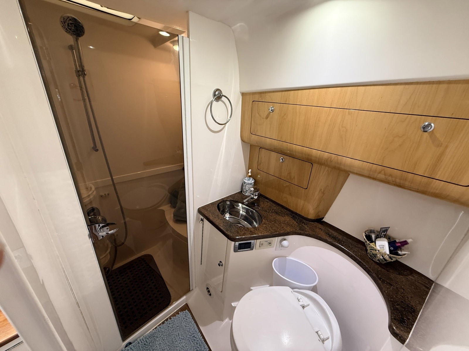 43ft Intrepid Yacht For Sale