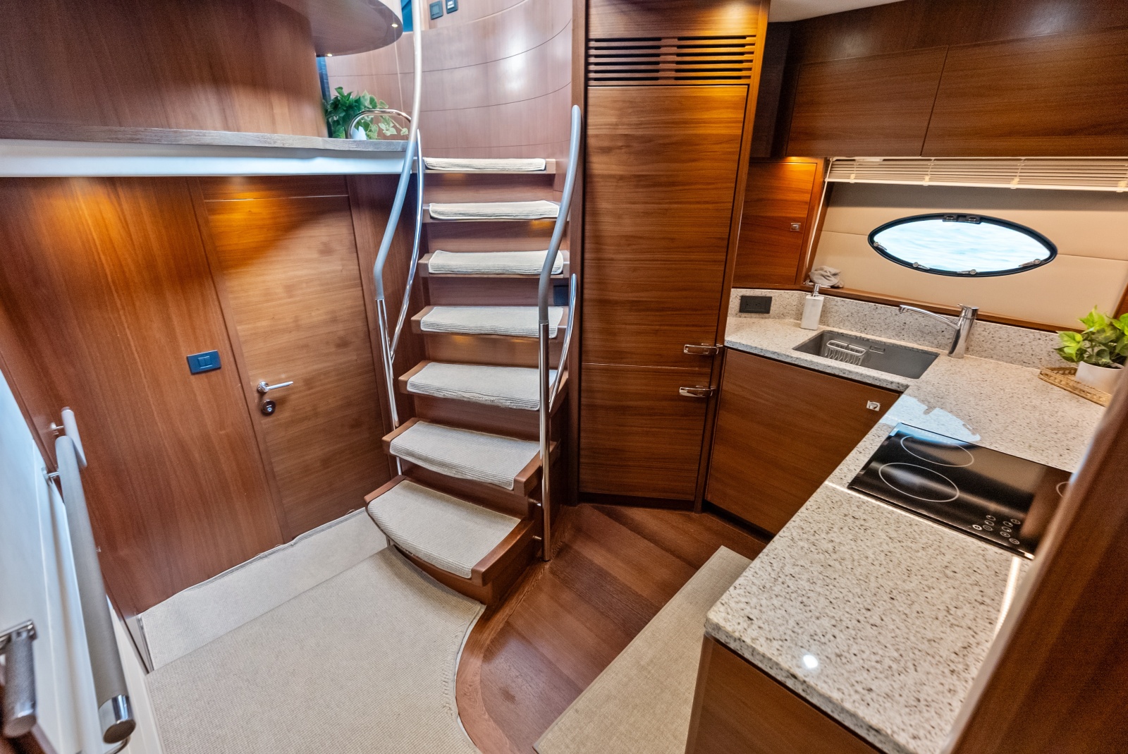 2014 Princess S72
