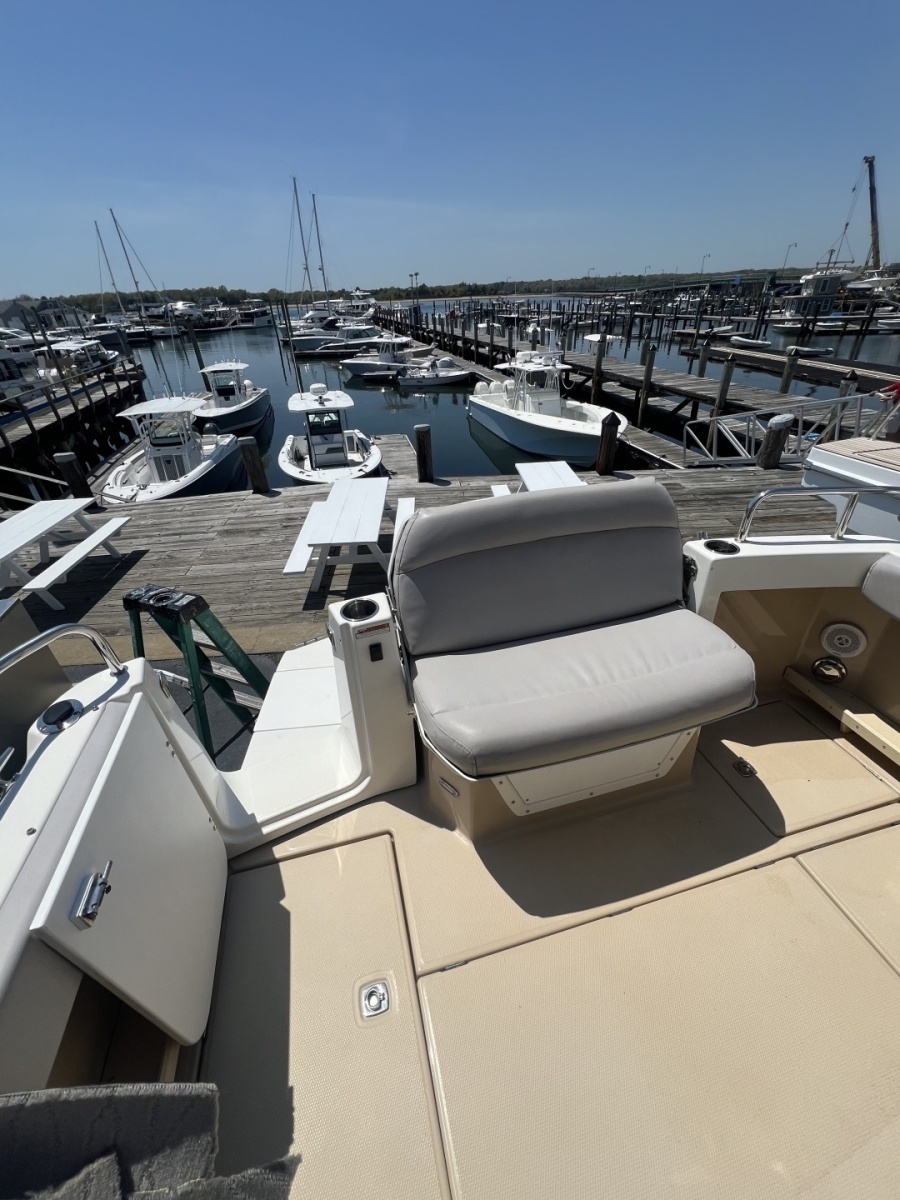 26ft Cutwater Yacht For Sale
