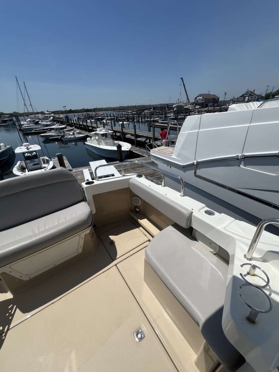 26ft Cutwater Yacht For Sale