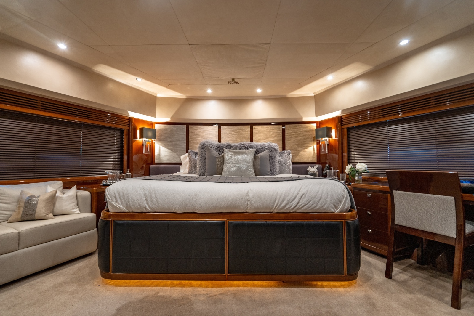 2010 Princess 95 M/Y