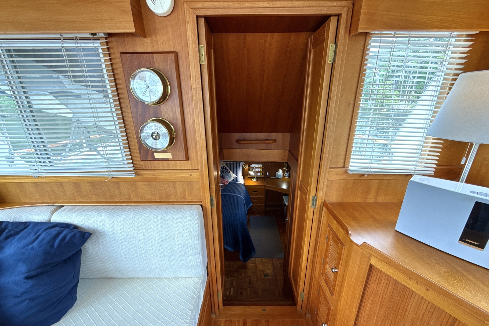 Aft Companionway