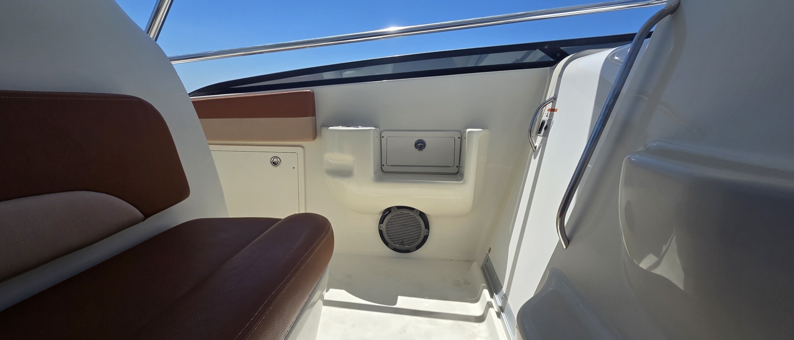 33ft Hydra Sports Yacht For Sale