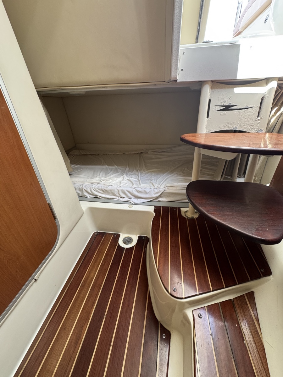 33ft Hydra Sports Yacht For Sale
