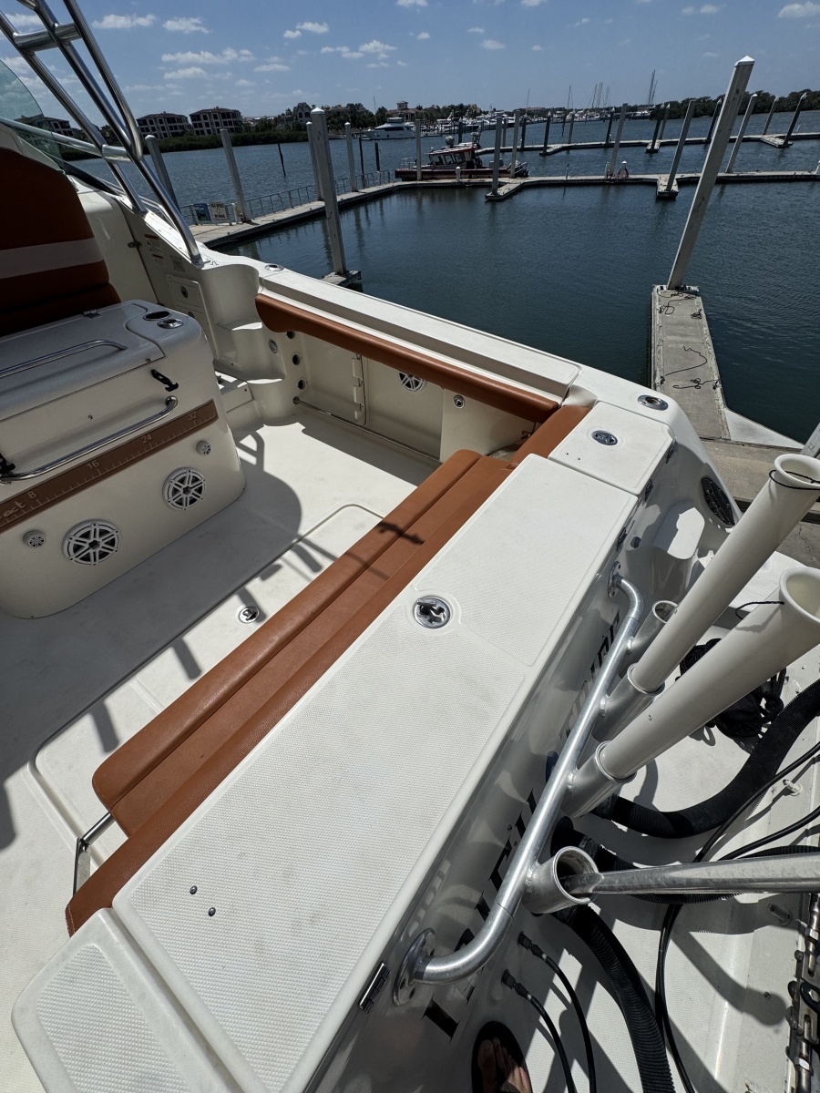 33ft Hydra Sports Yacht For Sale