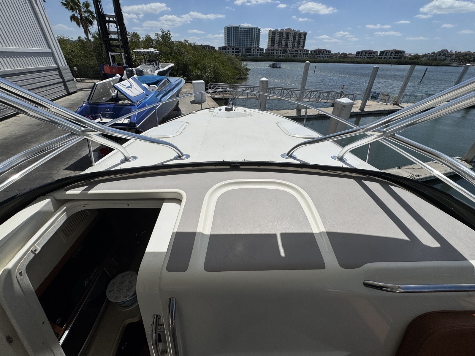 33ft Hydra Sports Yacht For Sale