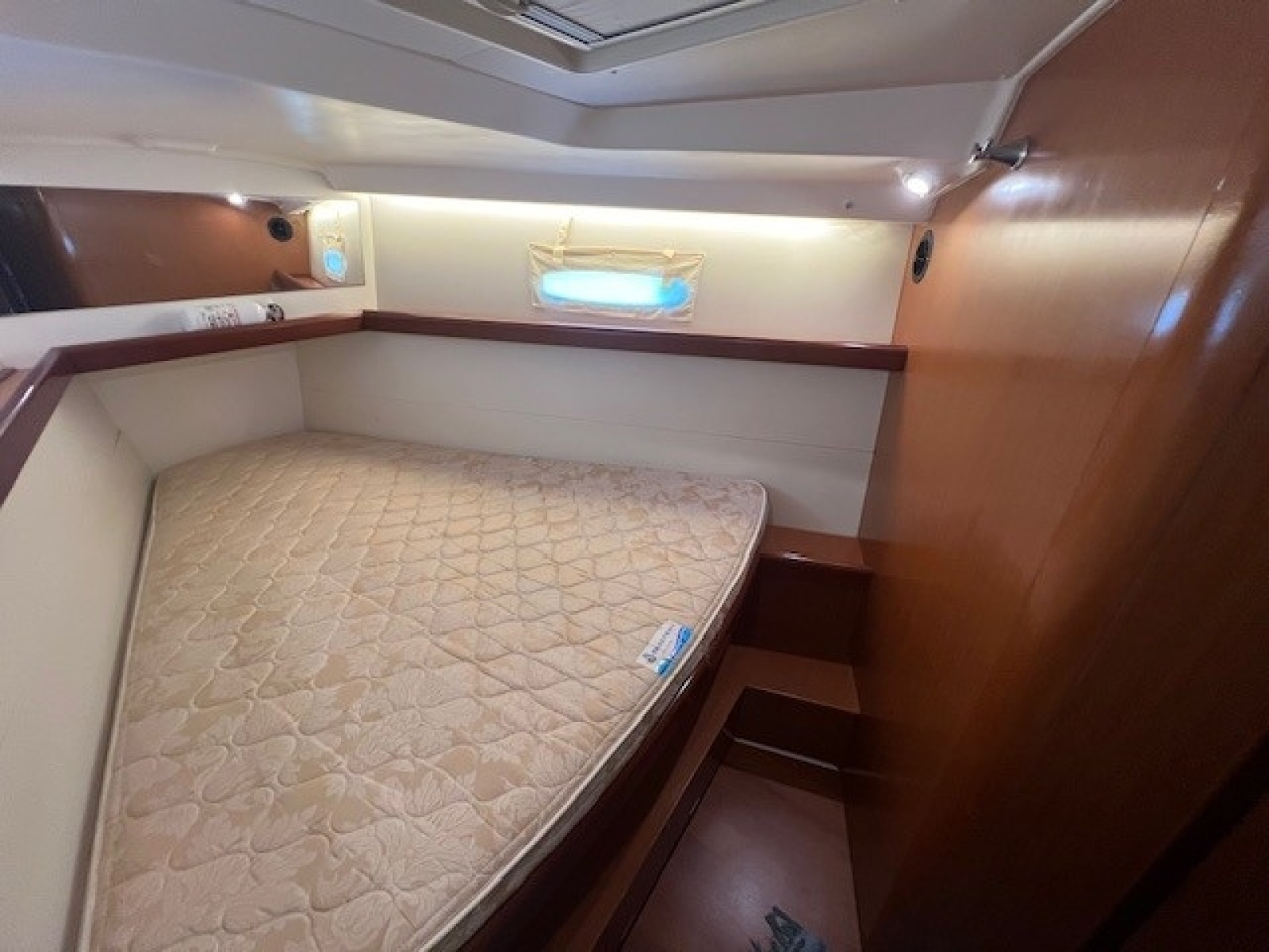 Sisu 43ft Beneteau Yacht For Sale