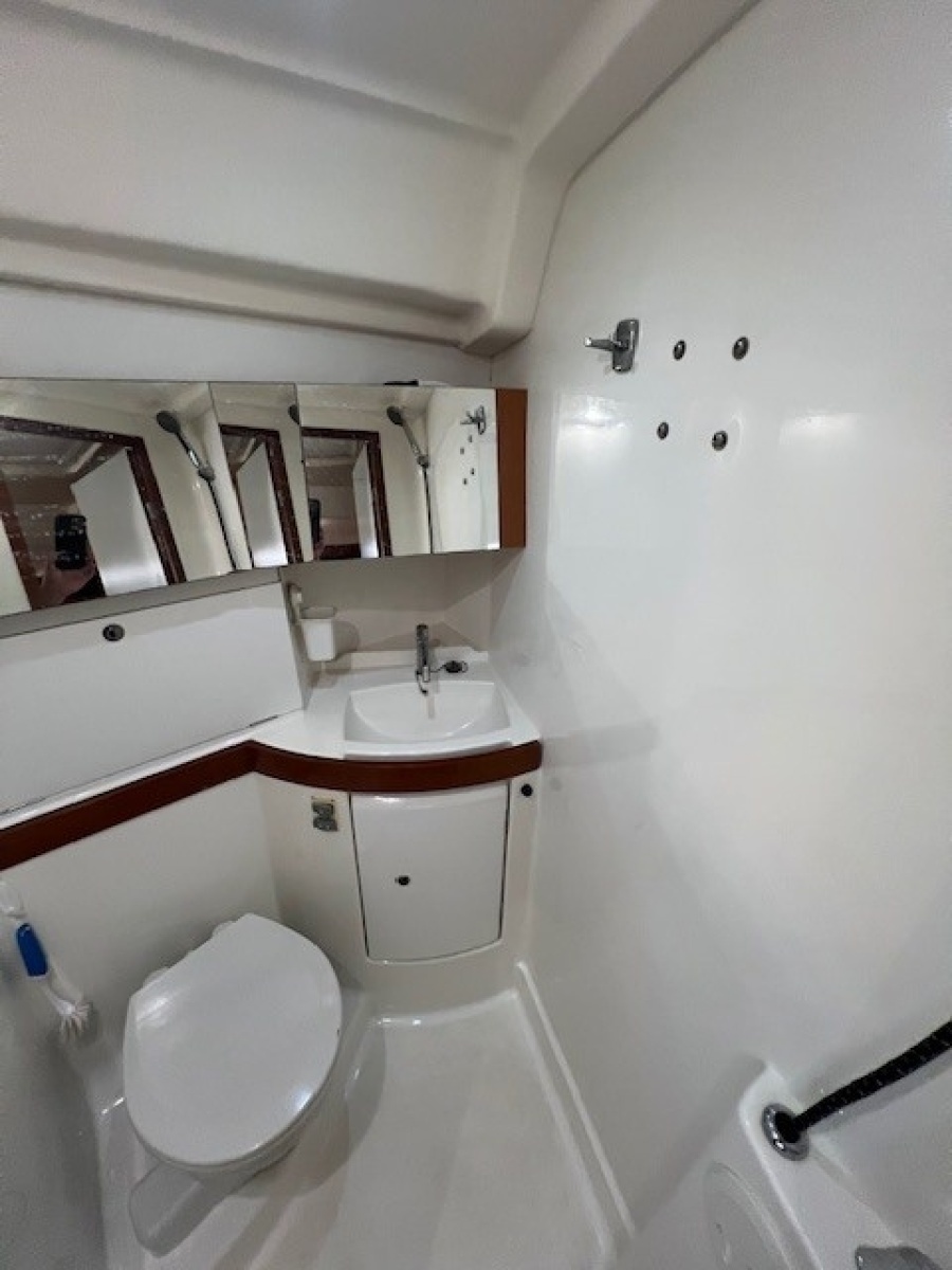 Sisu 43ft Beneteau Yacht For Sale