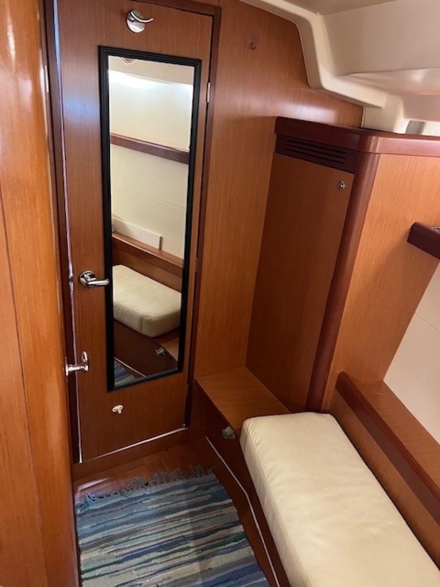 2009 Beneteau Oceanis 43