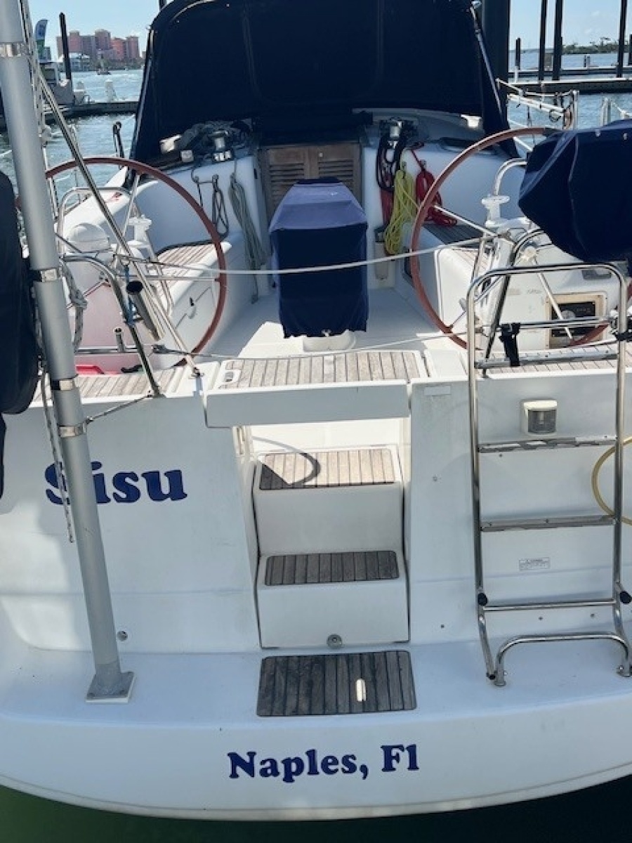 Sisu 43ft Beneteau Yacht For Sale