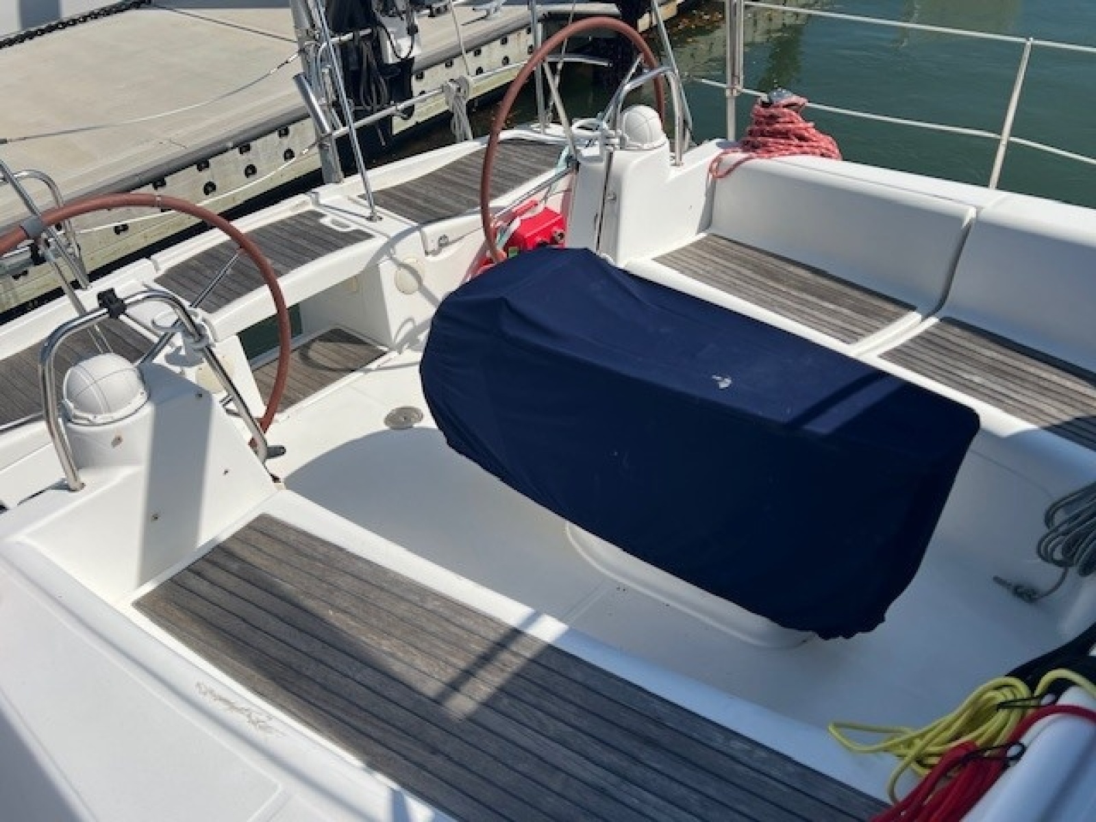 2009 Beneteau Oceanis 43