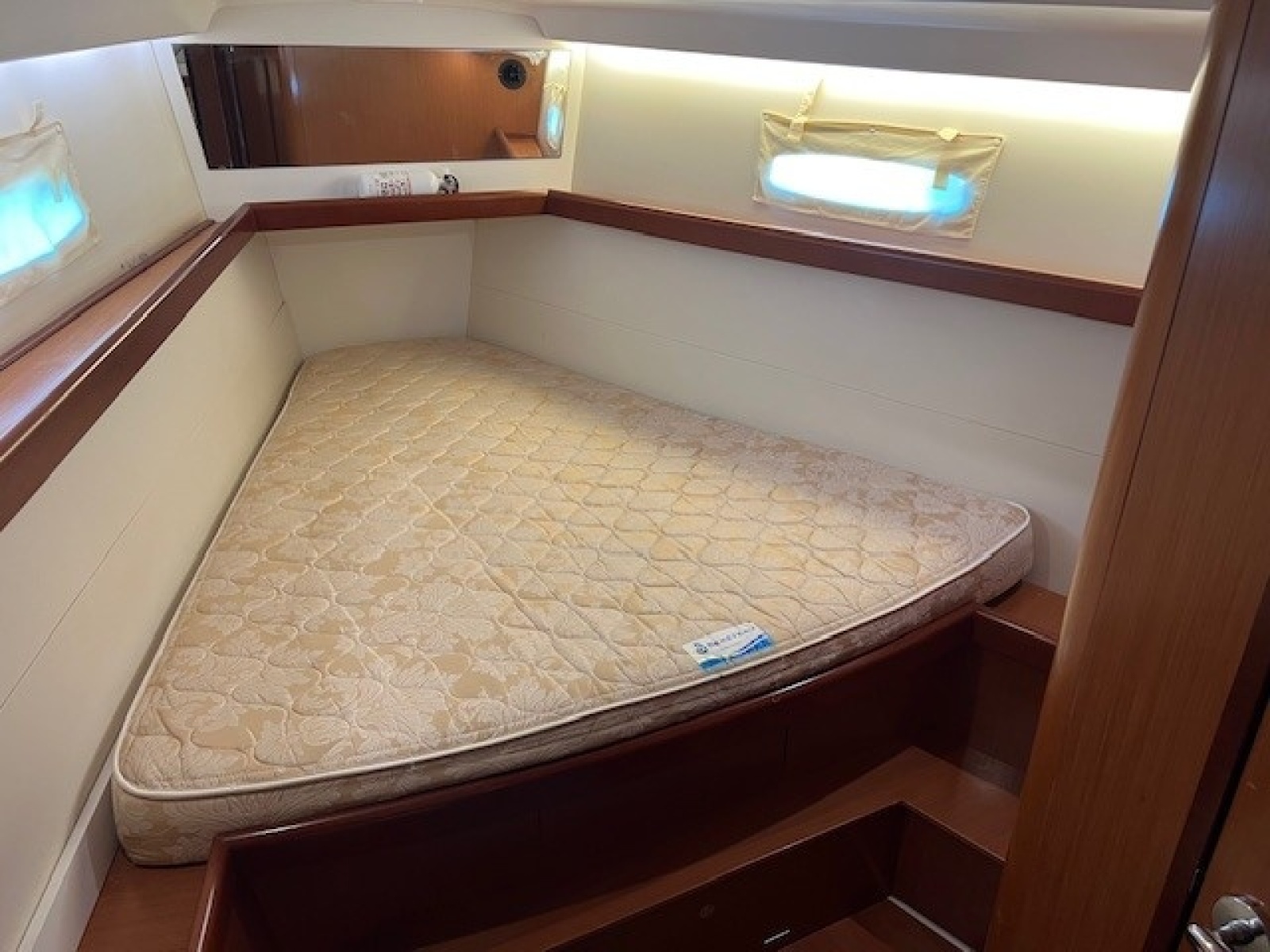 2009 Beneteau Oceanis 43