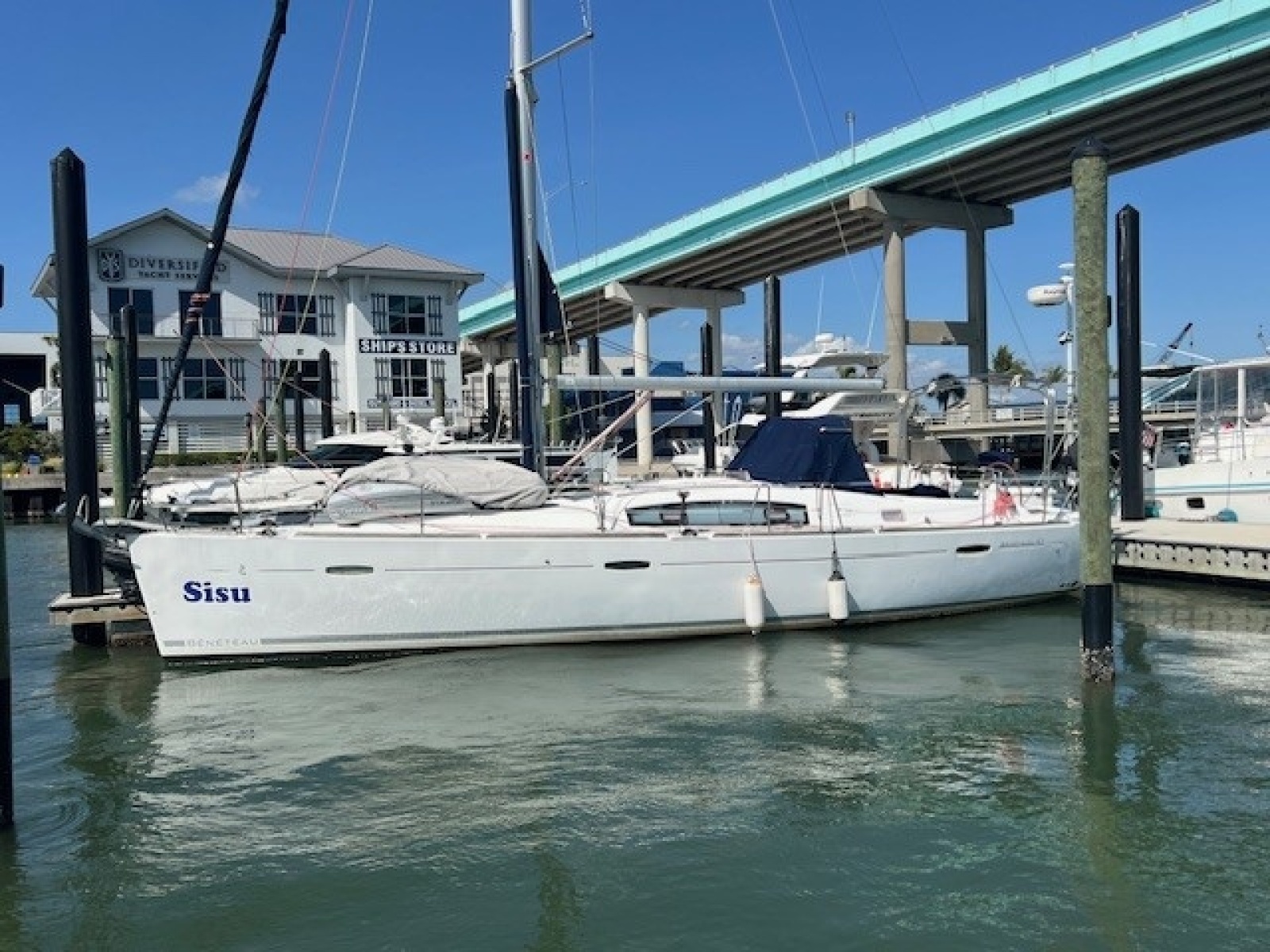 Sisu 43ft Beneteau Yacht For Sale