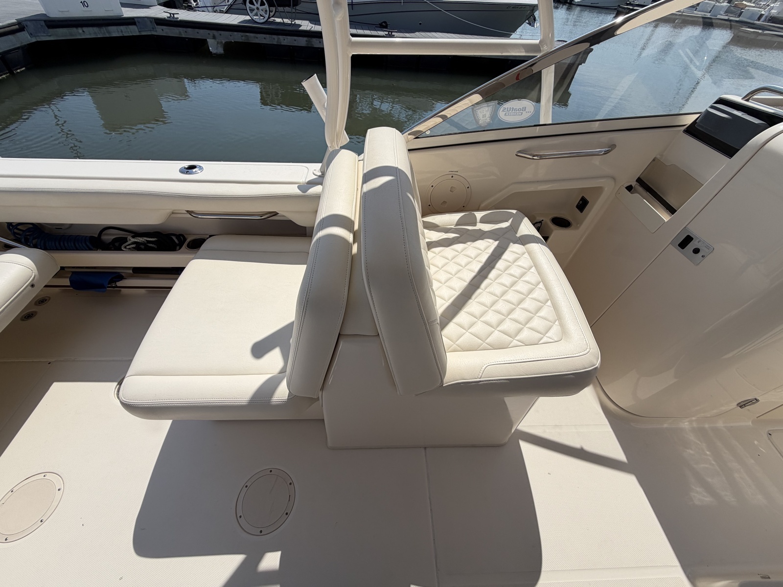 27ft Grady White Yacht For Sale
