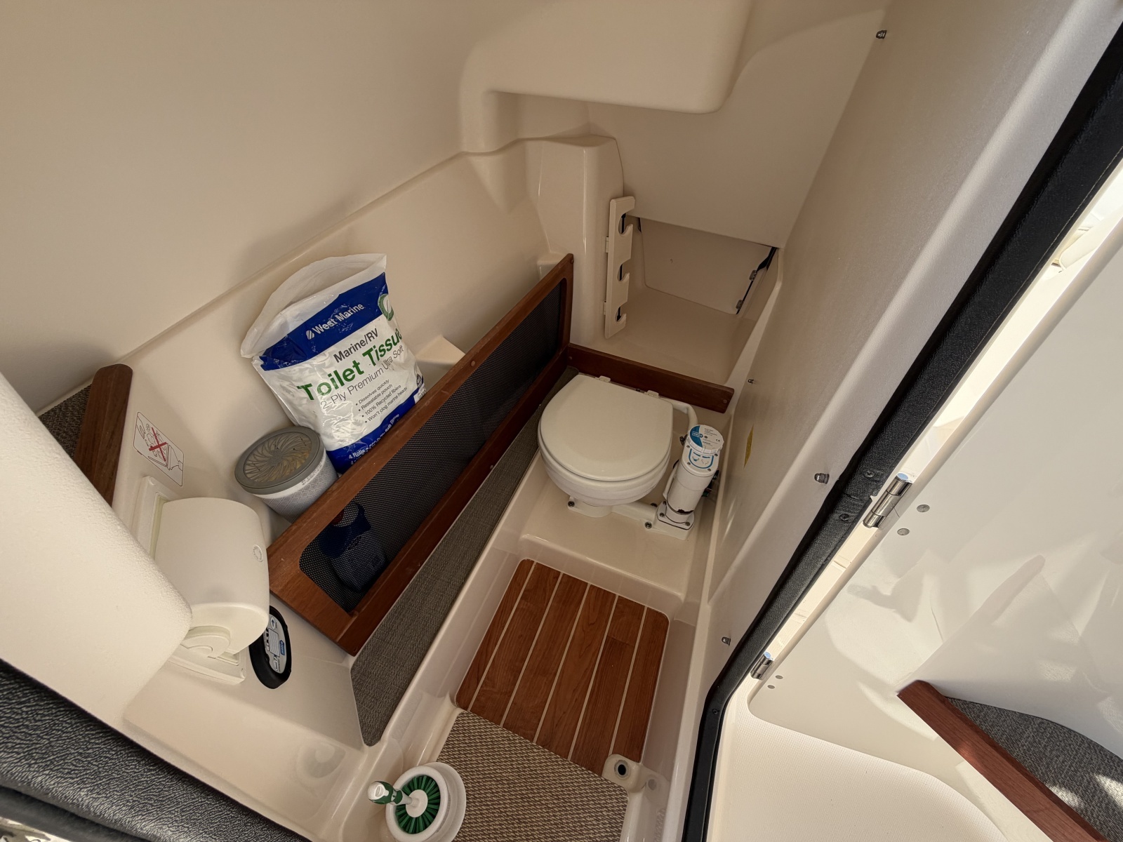 27ft Grady White Yacht For Sale