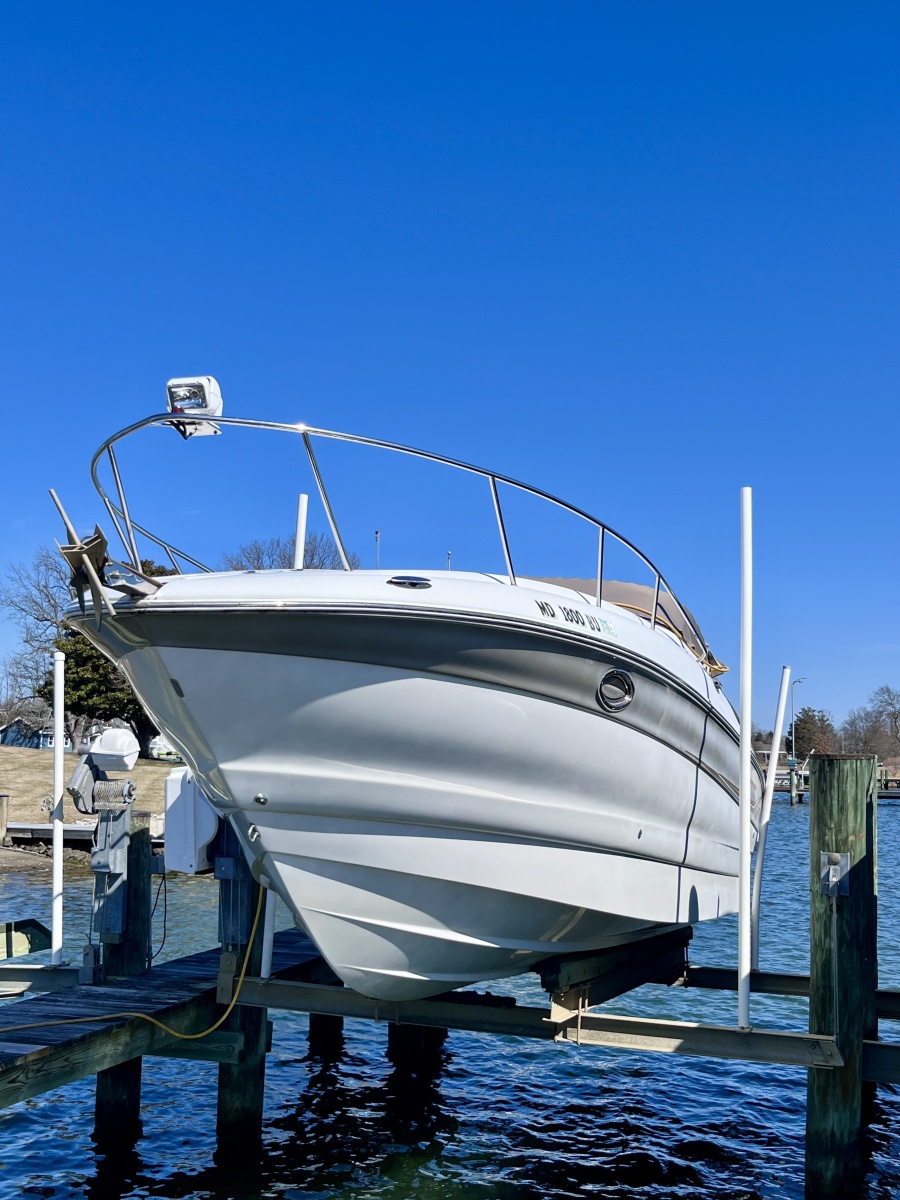 2004 Crownline 