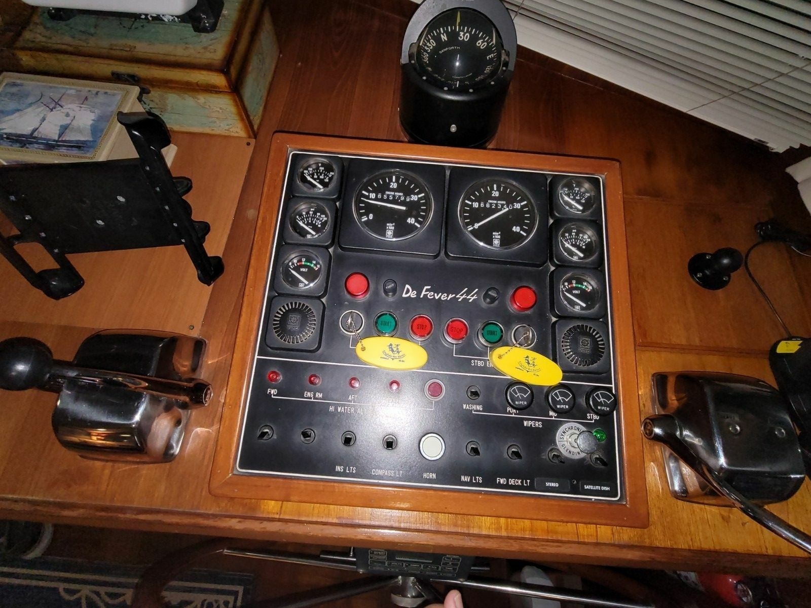 1990 DeFever Offshore Cruiser