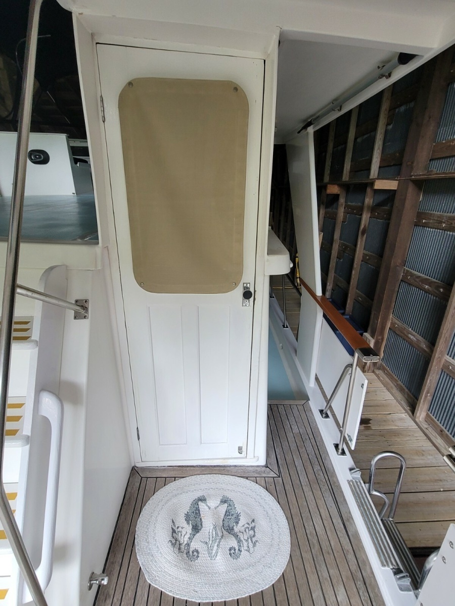 1990 DeFever Offshore Cruiser