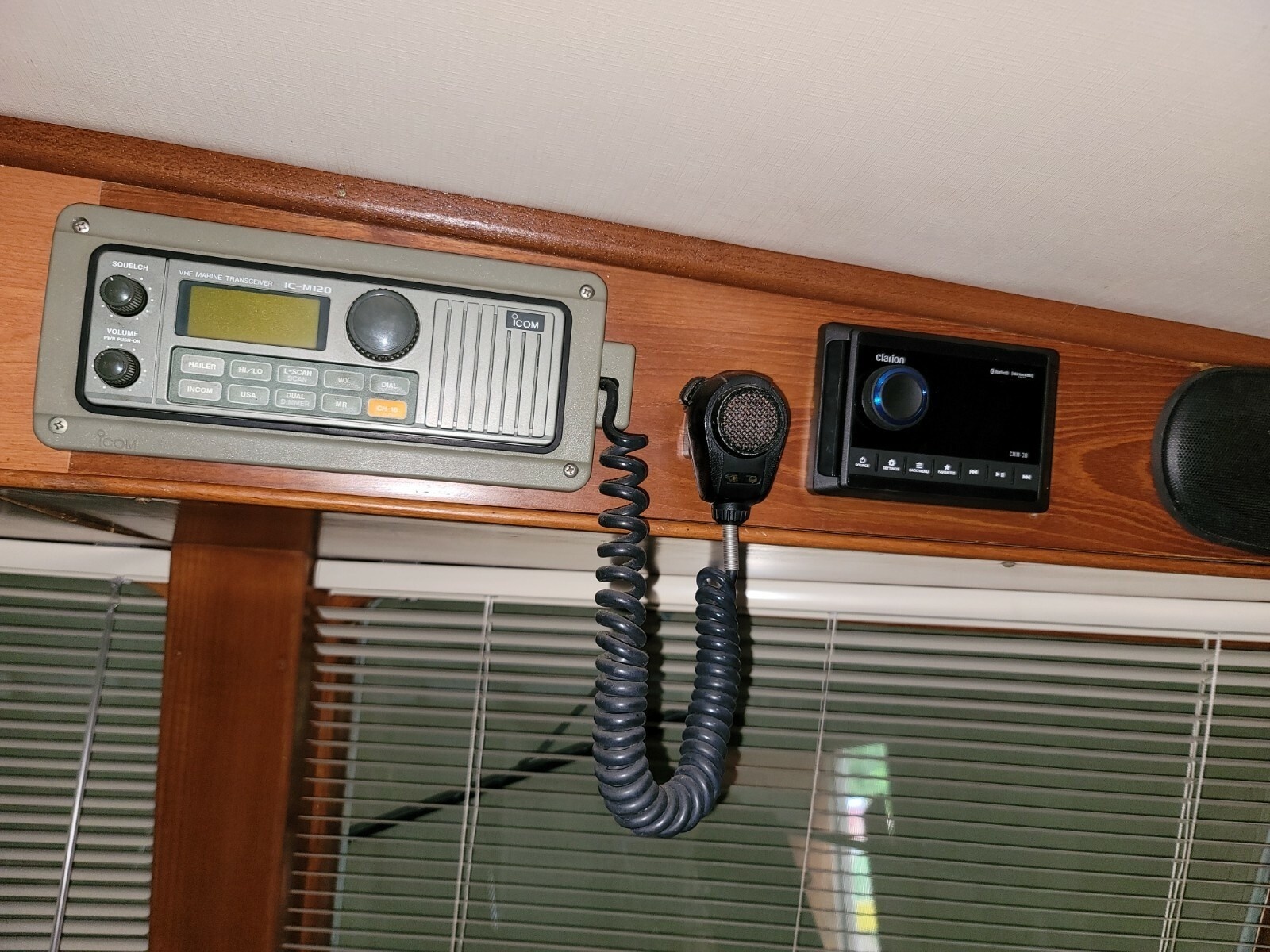 1990 DeFever Offshore Cruiser