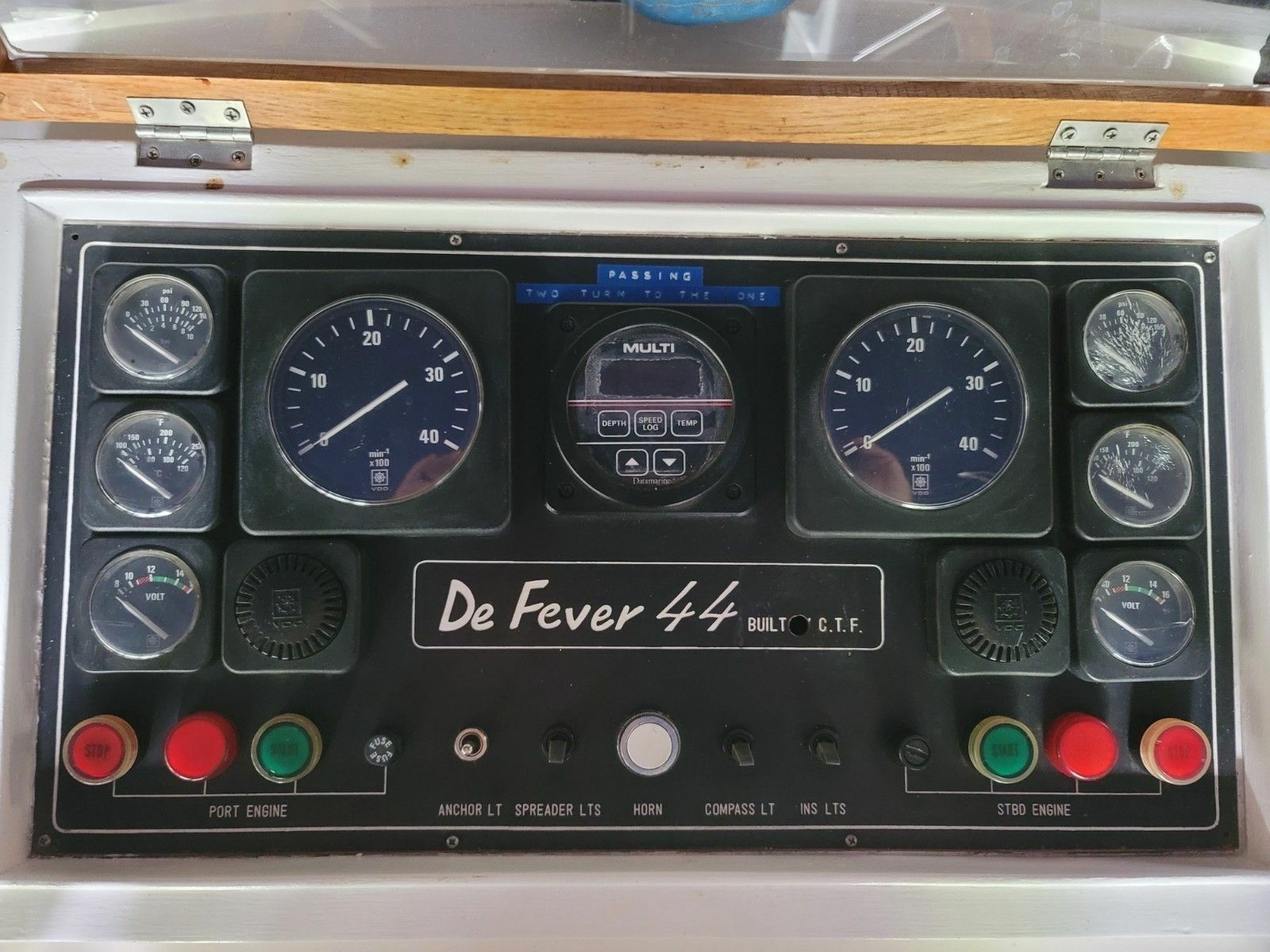 1990 DeFever Offshore Cruiser