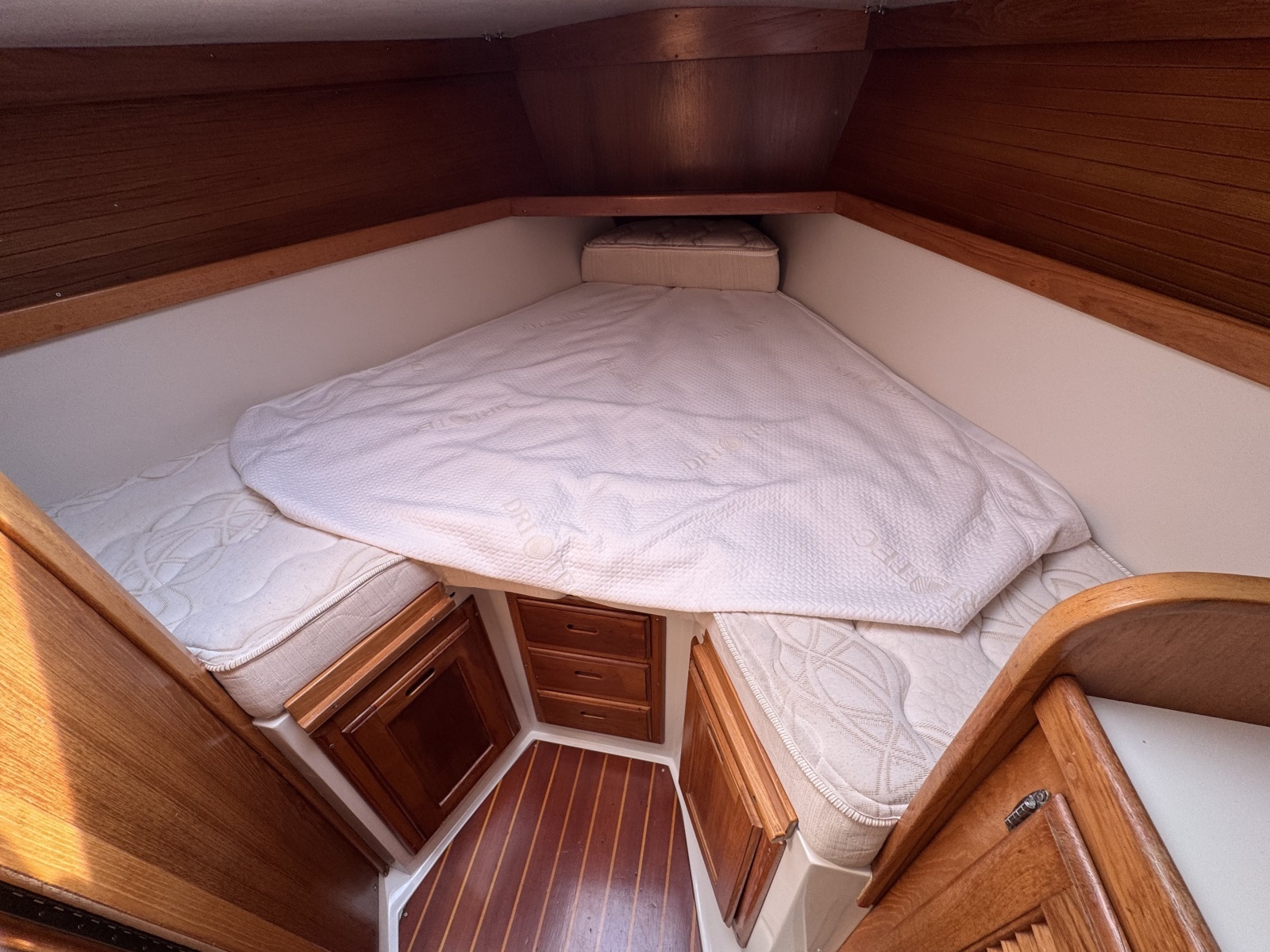 Cathersis 36ft Catalina Yacht For Sale