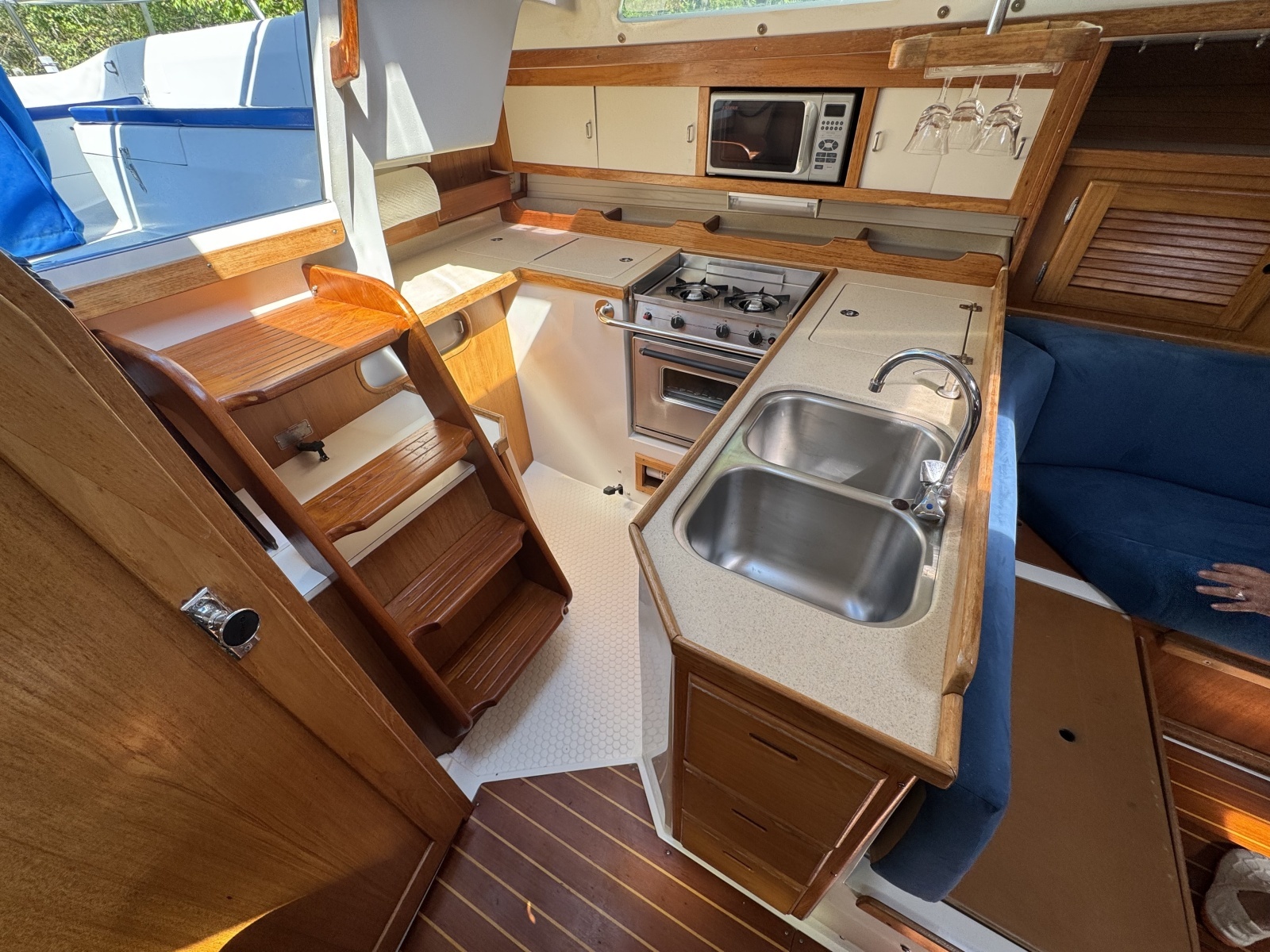 Cathersis 36ft Catalina Yacht For Sale