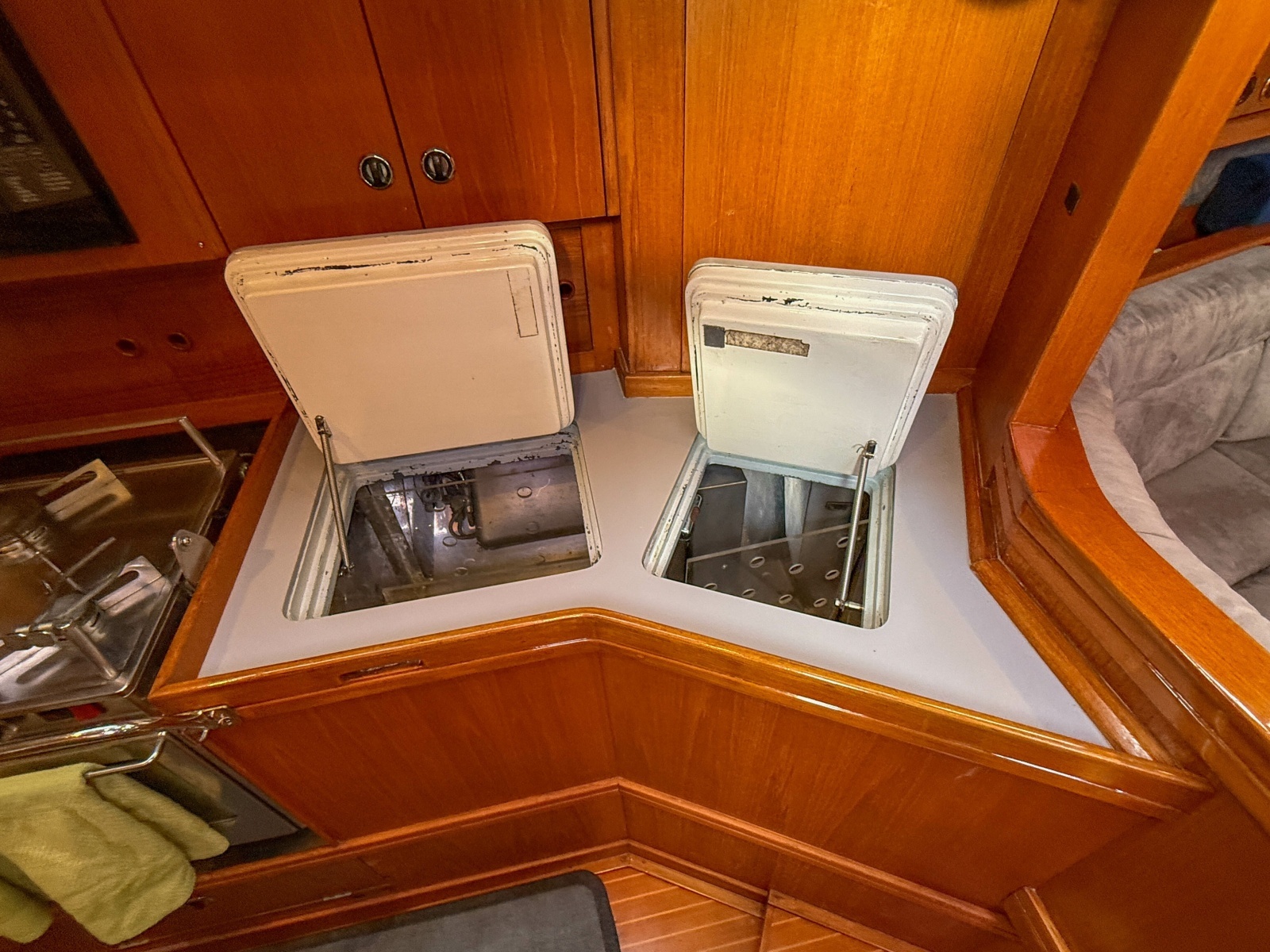 1990 Baltic 52