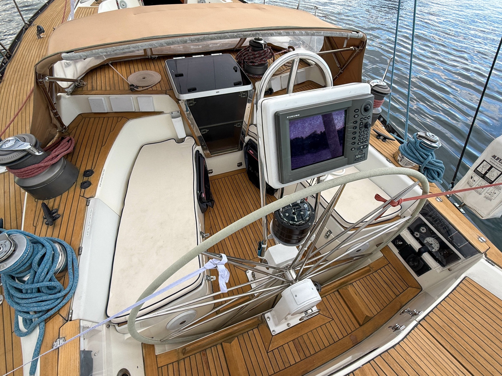 1990 Baltic 52