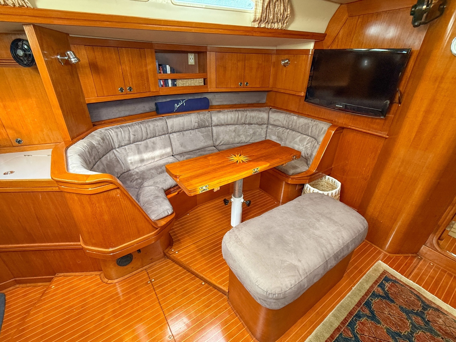 1990 Baltic 52