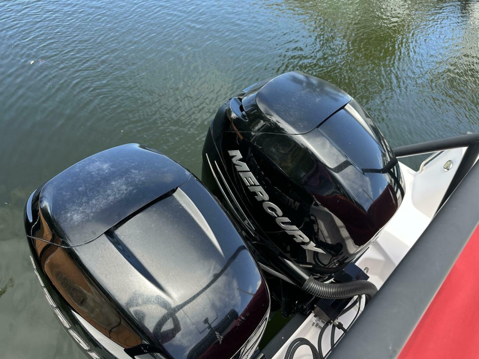 37' 2021 Axopar 37 XC Cross Cabin Brabus