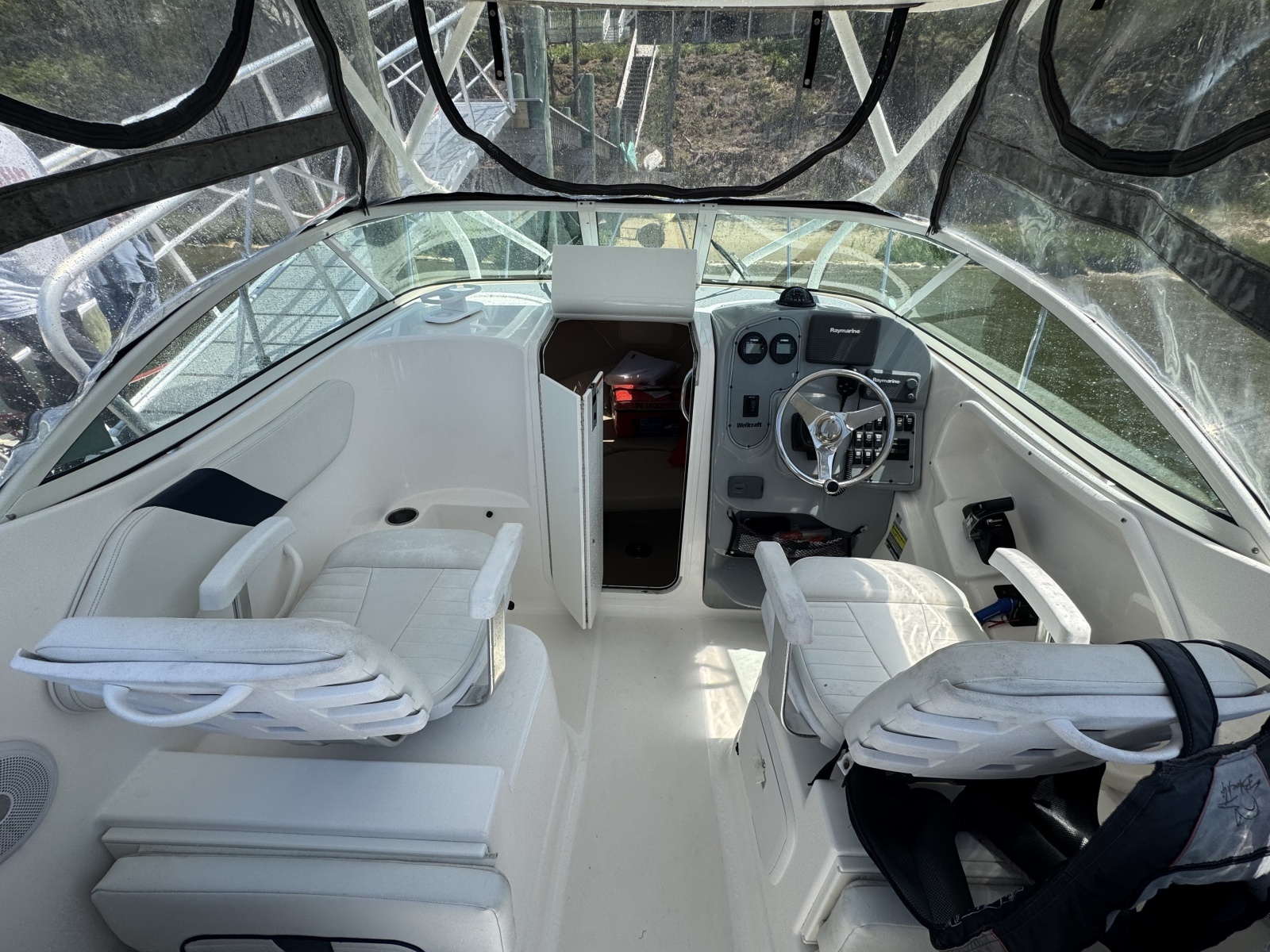 25ft Wellcraft Yacht For Sale