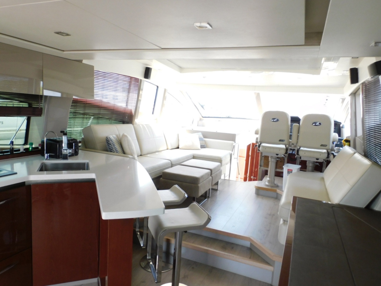 2019 Sea Ray 550L