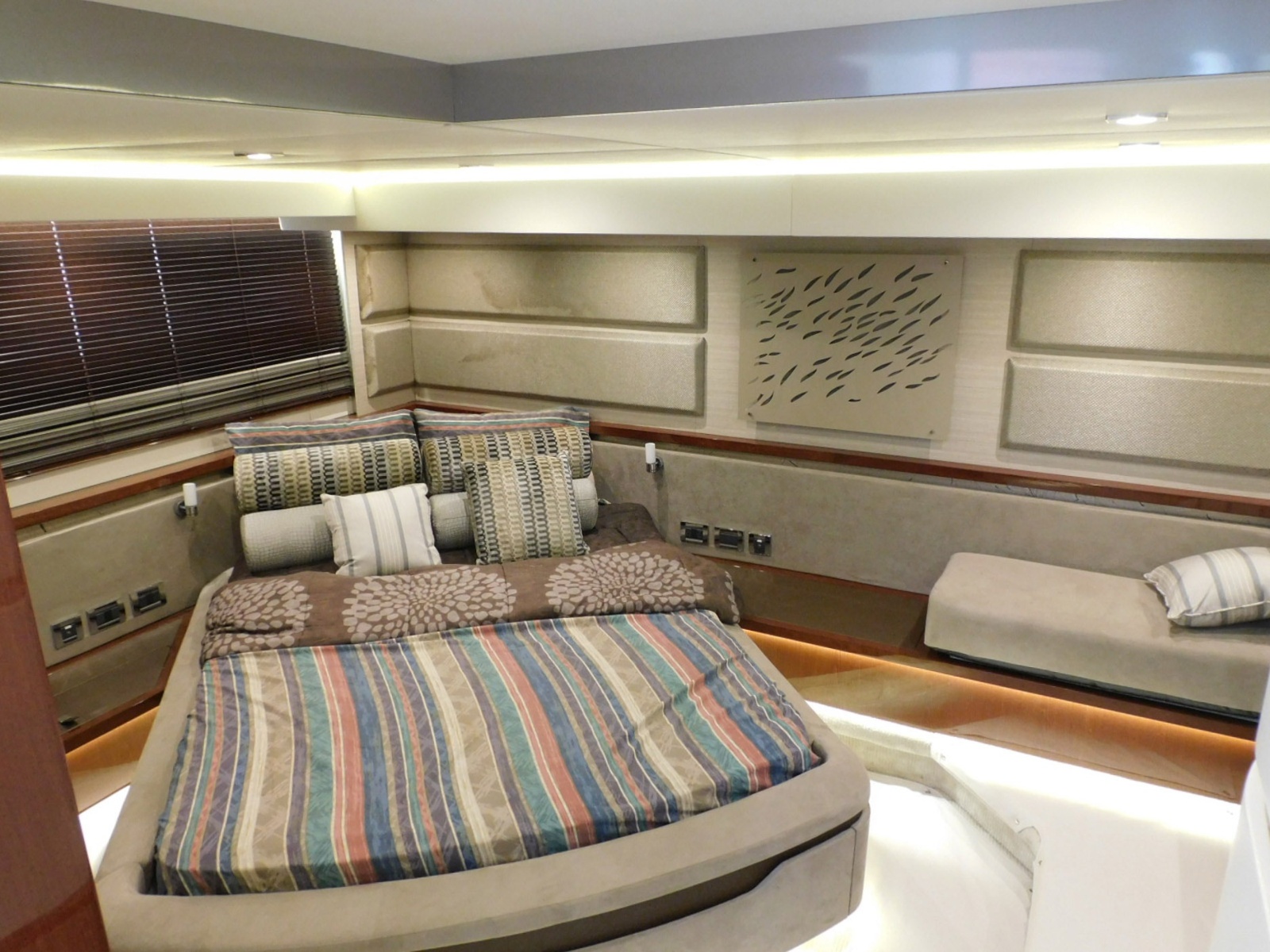 2019 Sea Ray 550L