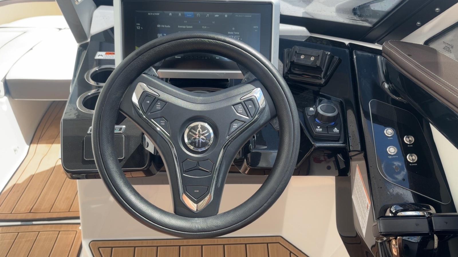 27ft Yamaha Boats Yacht For Sale